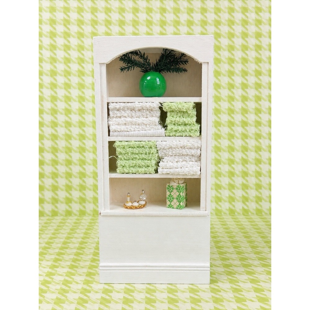 Houseworks 1979 Dollhouse Bathroom Linen Cabinet W/ Items Mini Furniture VTG